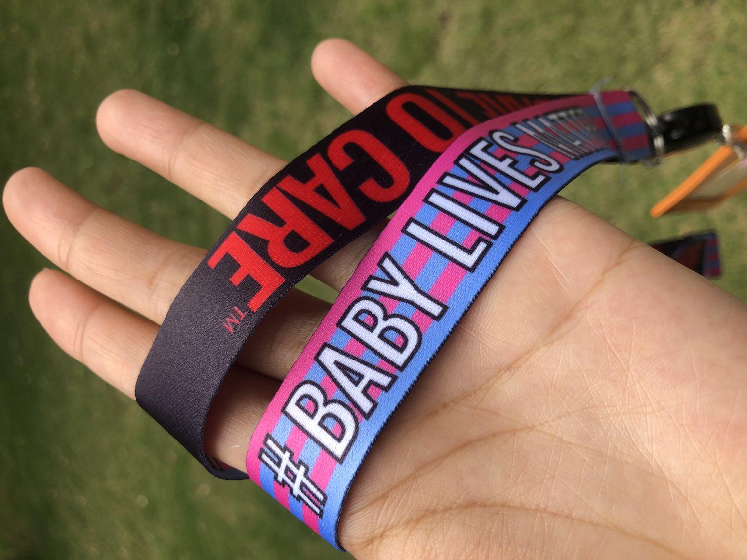 Print Custom Lanyard in Dubai for Office and Event - Deluxe Printing